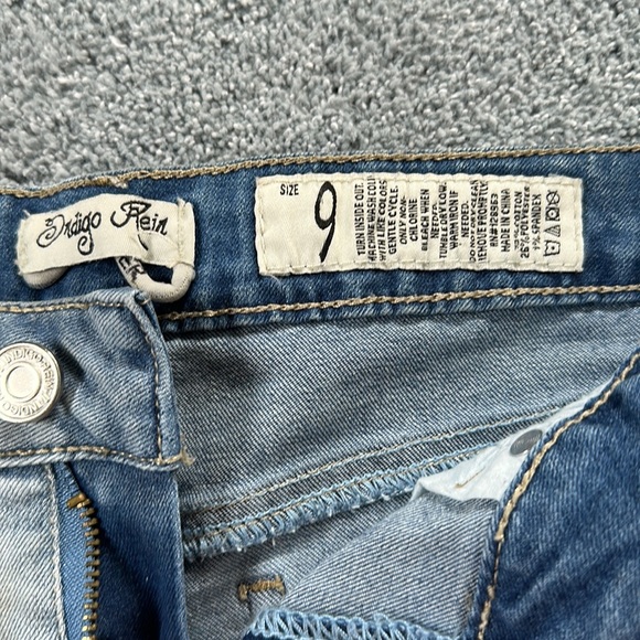 Indigo Rein Distressed Jean Shorts - Picture 2 of 6